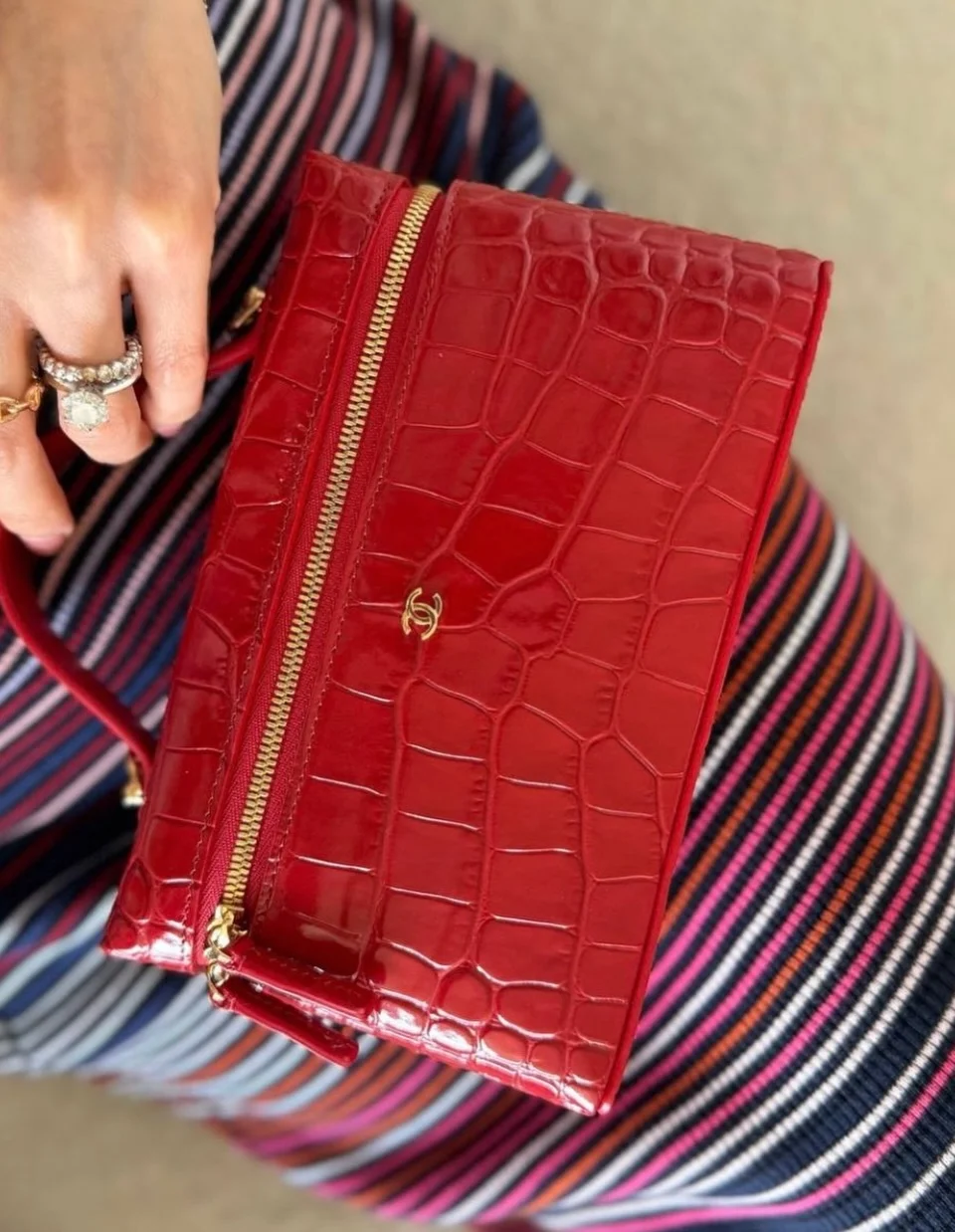 Chanel Vanity Slim Top Handle Croco Embossed Red - photo 6